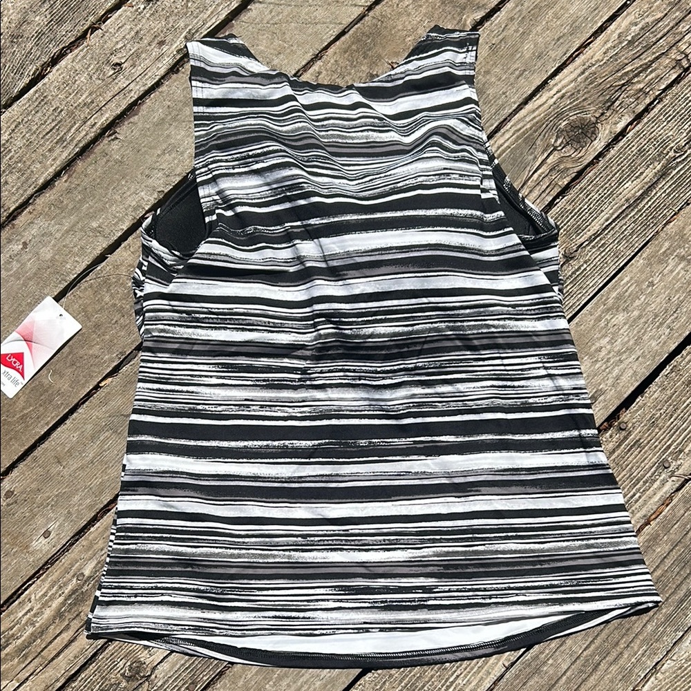 Lands' End Black and White Sleeveless Swim Tank Top